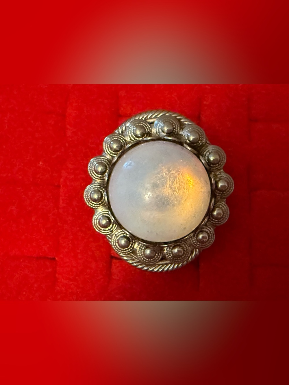 Vintage Opal-Effect Cabochon Statement Ring - White/Opalescent